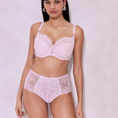 Hush Blush PU бюст