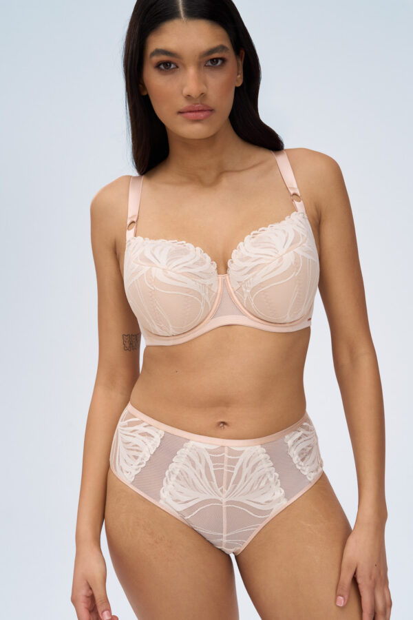 CremeBrulee PU Maxi бюст