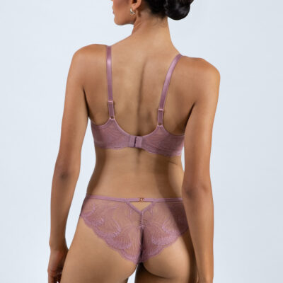 EssenzaRosa бразильяна