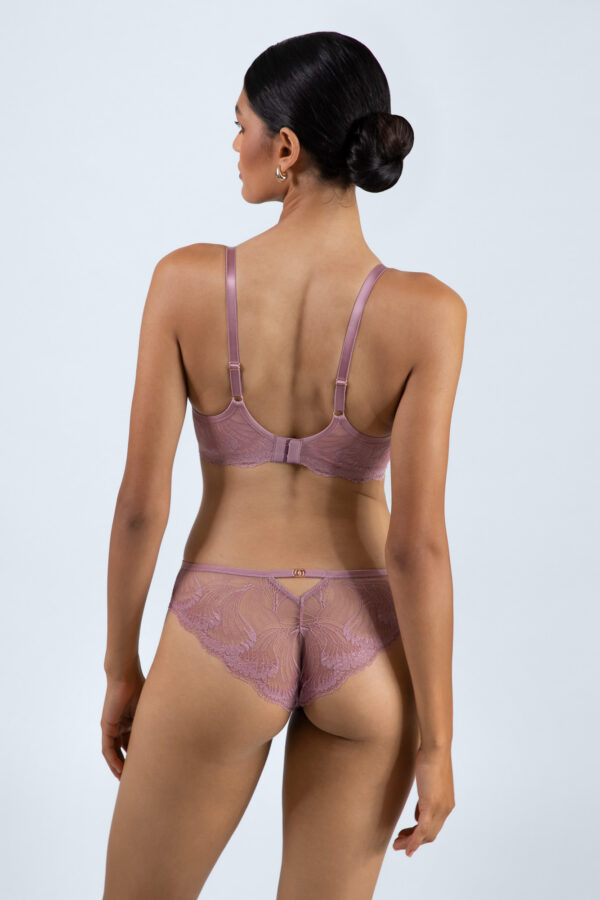 EssenzaRosa бразильяна