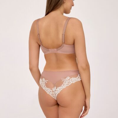 2226 трусы бразильянки