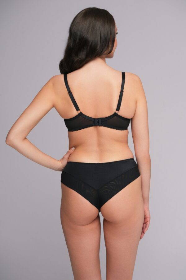 2256 трусы бразильянки