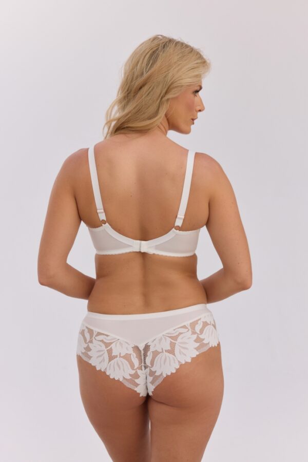 1135 Nike трусы бразильянки (экрю)